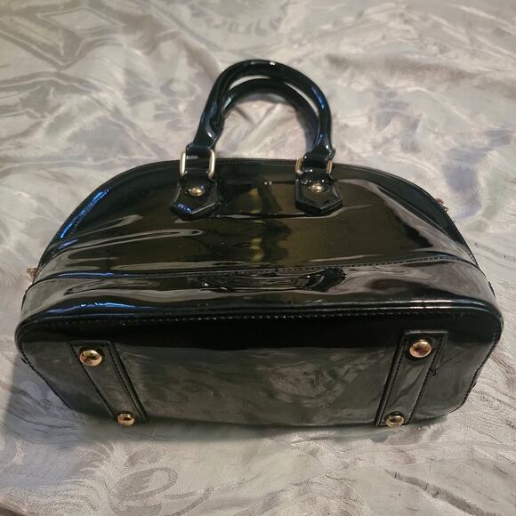 Black Classic Bag - Picture 2 of 3